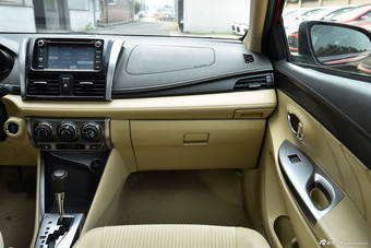 2015款YARiS L致炫1.5G自动炫动天窗特别版