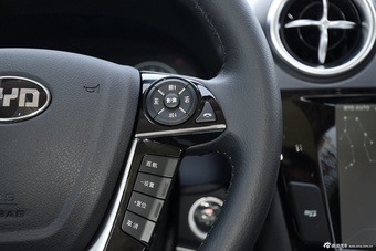 2016款比亚迪S7 2.0T自动尊贵型Plus