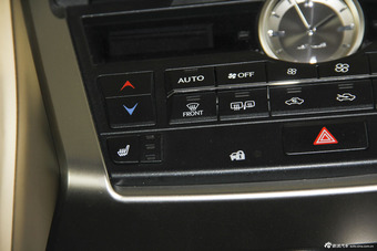 2015款雷克萨斯NX 2.0L自动200全驱锋尚版