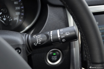 2016款长城哈弗H6 Coupe 1.5T自动两驱精英型