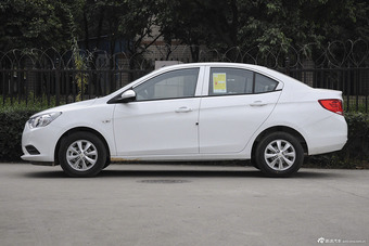 2015款赛欧3 1.3L手动理想版