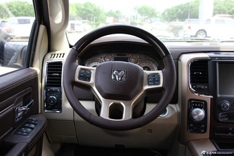 2011款道奇Ram 1500 Laramie Longhorn到店实拍