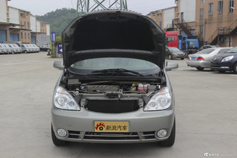 2014款GL8商务车2.4L自动经典版