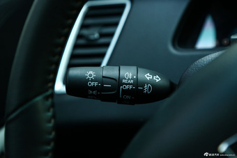 2015款纳5 1.8T自动智慧型