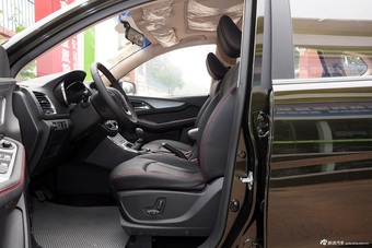 2015款宝骏560 1.8L