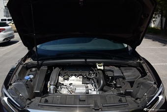 2014款DS6 1.6T豪华版THP200