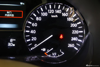 2014款天籁公爵2.5L XV-VIP尊领版实拍