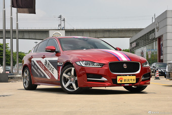 2015款捷豹XE R-SPORT 2.0T自动i4 Ti (240PS)