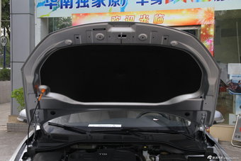 2015款荣威360 1.4T自动尊享版