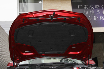 2015款英菲尼迪Q50L 2.0T自动豪华型