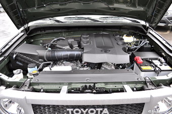 2013款FJ Cruiser酷路泽4.0L自动图片