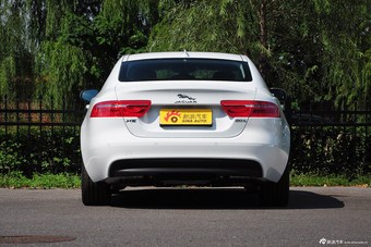 2015款捷豹XE R-SPORT 2.0 i4 Ti (200PS)