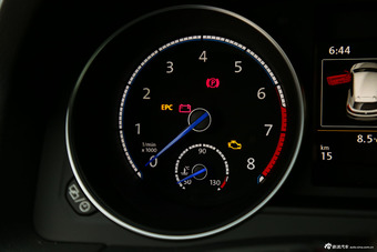 2015款尚酷R 2.0T自动