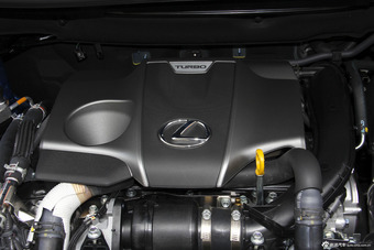 2015款雷克萨斯NX 2.0T自动200t全驱锋尚版