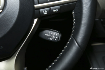 2015款雷克萨斯ES 2.0L自动200精英版