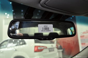 2013款起亚K5混动版