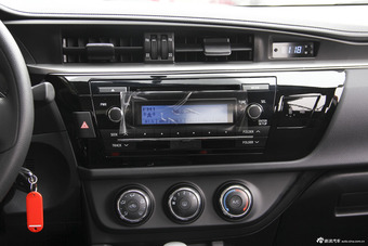 2015款雷凌1.6G CVT橙色限量版