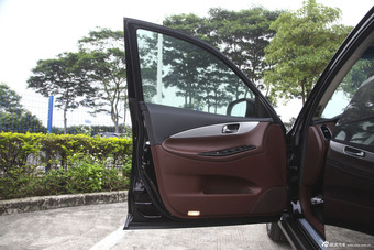 2015款英菲尼迪QX50 2.5L 自动悦享版