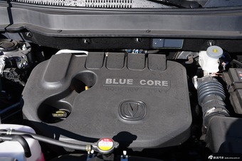 2015款CS35 1.6L手动豪华导航型