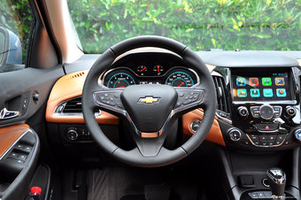 2015款科鲁兹1.4T自动旗舰版