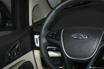 2015款艾瑞泽M7 2.0L自动宽享版232座