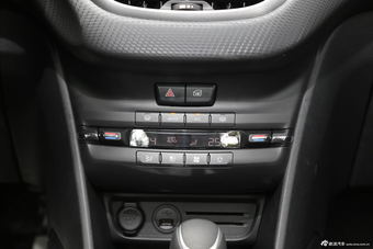 2016款标致2008 1.2THP自动领航版