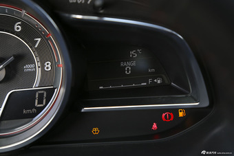 2016款马自达3昂克赛拉2.0L自动三厢旗舰型