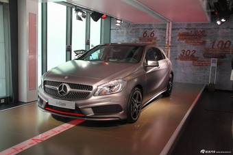 2013款奔驰A260 2.0T自动运动型图片