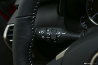 2016款雷克萨斯NX2.0L自动200全驱锋尚版