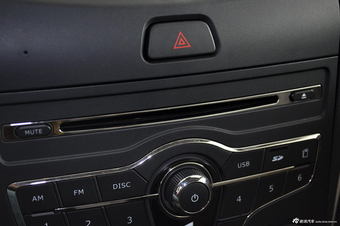 2013款奔腾B50 1.6L手动尊贵型