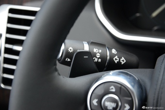 2016款揽胜3.0L V6 SC VOGUE加长版