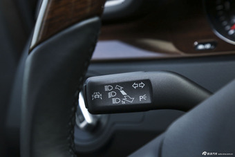 2015款迈腾2.0T自动改款旗舰型