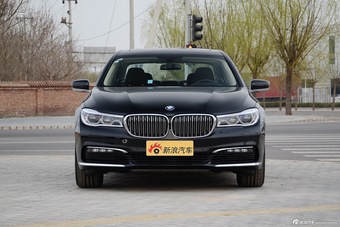 2017款宝马7系730Li 2.0T自动豪华型