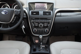 2015款奔腾X80 1.8T自动豪华型