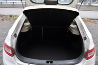 2012款莲花L5三厢1.8L手动风尚版流光白