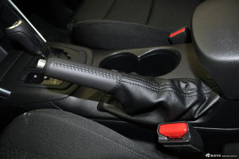 2013款马自达CX-5 2.0L自动四驱精英型