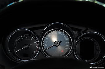 2013款马自达CX-5 2.5L自动四驱豪华型