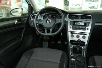 2016款高尔夫1.6L手动时尚型