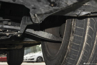 2013款世嘉三厢1.6L手动品尚型CNG