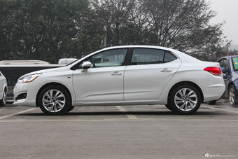 2013款雪铁龙C4L 1.6THP自动劲智版