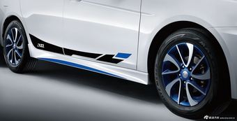 2015款V5菱致爵士版