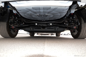 2016款比亚迪秦EV300尊荣型