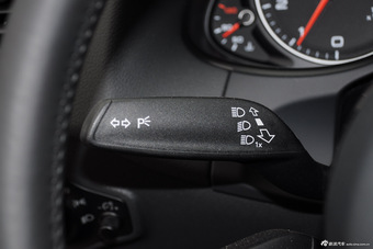 2016款奥迪Q5 2.0T自动40TFSI 技术型