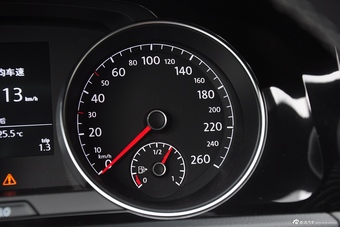 2015款高尔夫1.4TSI手动R-Line