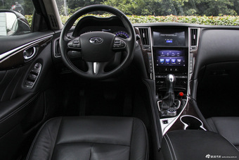 2015款英菲尼迪Q50L 2.0T自动豪华型
