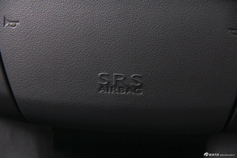 2013款雪铁龙C4L 1.6THP自动劲智版