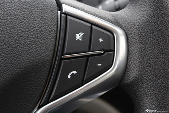 2015款东风风神L60 1.6L 手动新享型