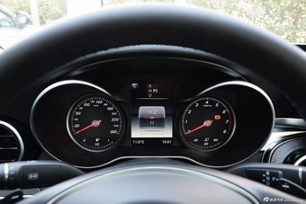 2015款奔驰C级C200L 2.0T自动运动版