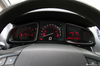 2014款DS 5 1.6T自动雅致版THP160