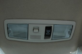 东南2013款V5菱致1.5L手动标准型CNG